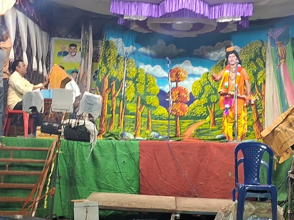ఆకట్టుకున్న మోహినీ భస్మాసుర నాటకం