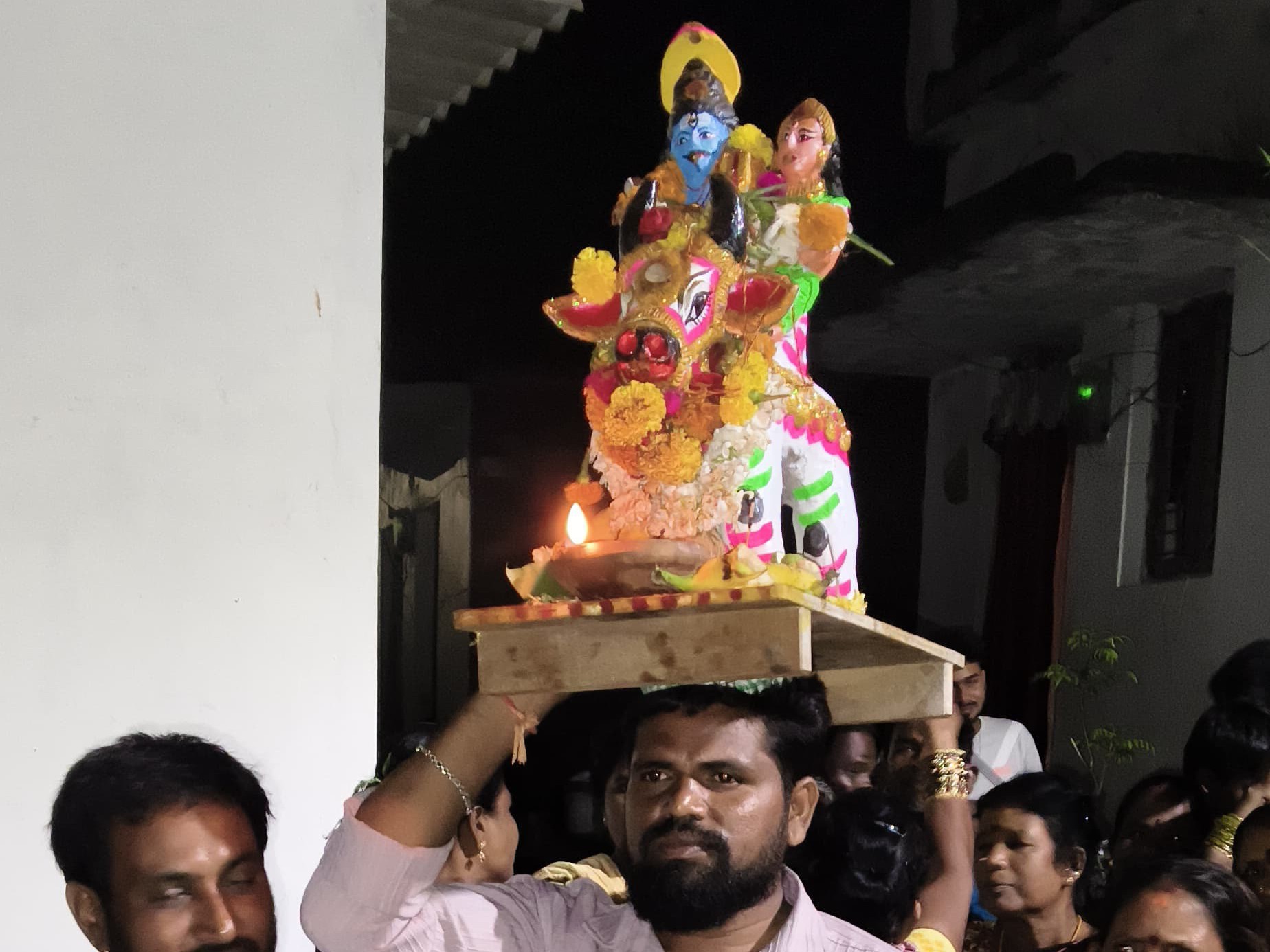 సోమవారంఅర్ధరాత్రి వరకు నందమ్మ భారీ ఊరేగింపు