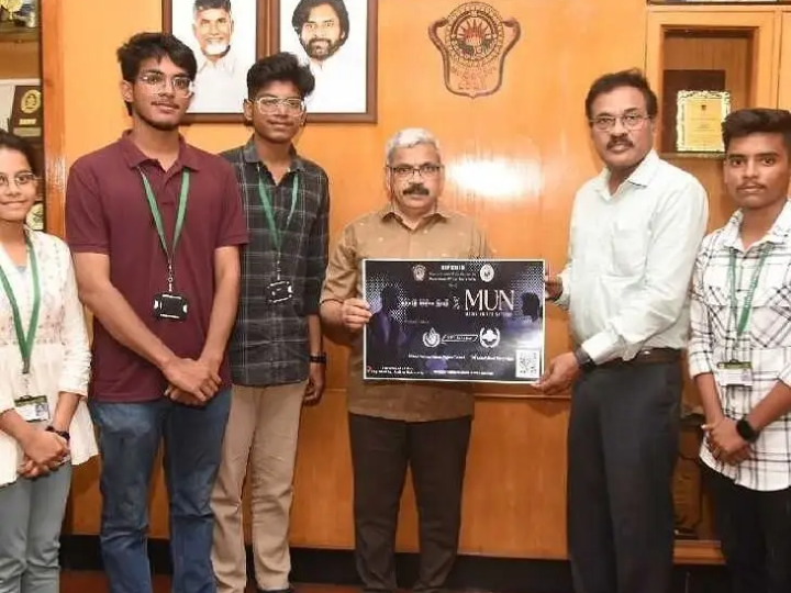 ప్రపంచ అంతరిక్ష వారోత్సవాల పోస్టర్ ఆవిష్కరణ