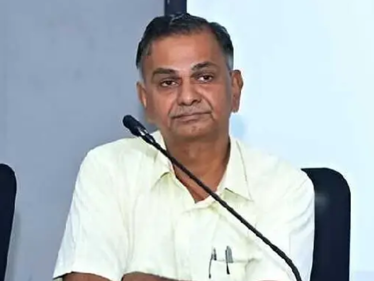 నేషనల్ మీన్స్- కమ్- మెరిట్ స్కాలర్షిప్ గడవు పెంపు