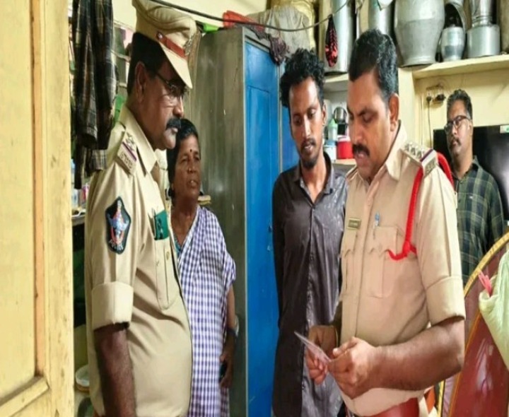 నెల్లూరులో కార్డన్ సర్చ్ ఆపరేషన్