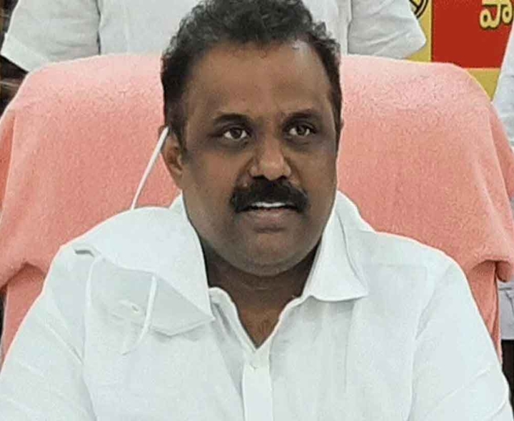 ఆ దొంగలను పట్టుకుంది మేమే: అనగాని