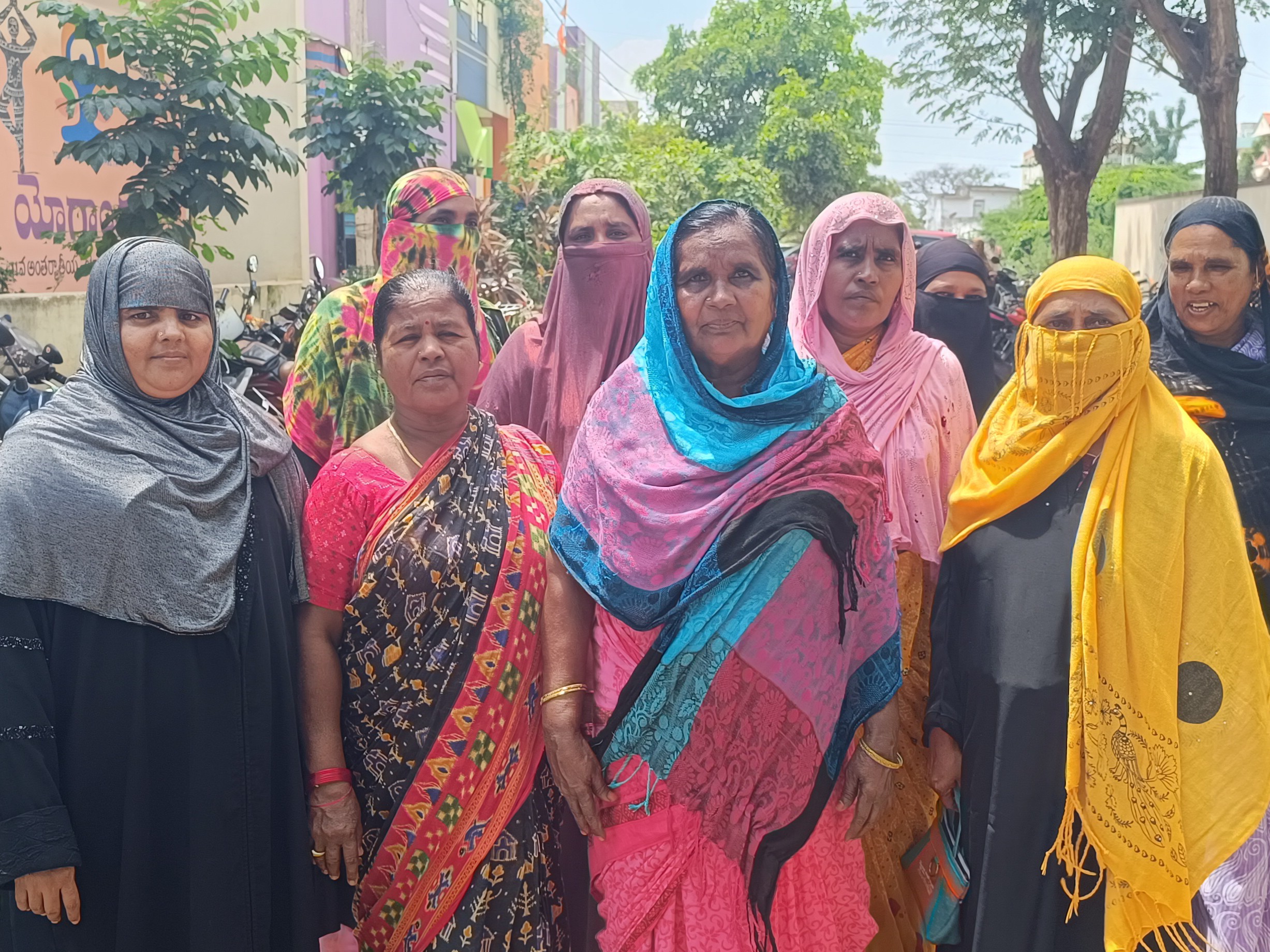 త్రాగునీరు లేక ప్రజలు ఇబ్బందులు