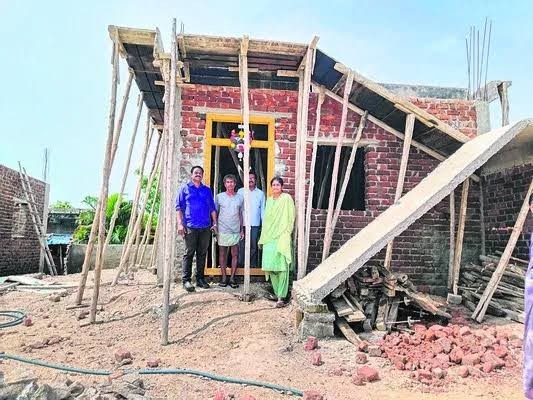 ఇందిరమ్మ ఇళ్ల నిర్మాణాల్లో వేగం