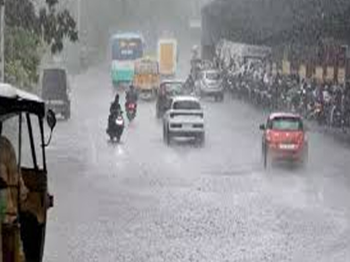 నగరంలో మొదలైన వర్షం