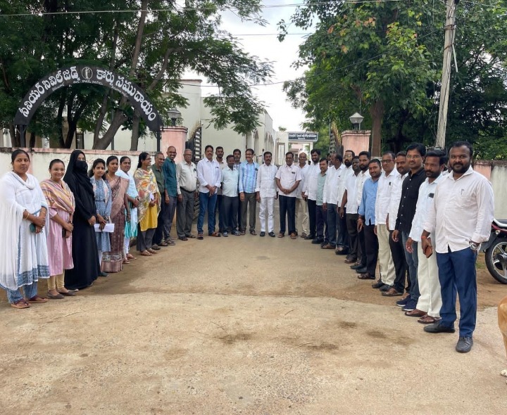 సుప్రీంకోర్టు చీఫ్ జస్టిస్‌పై దాడి పట్ల న్యాయవాదుల నిరసన