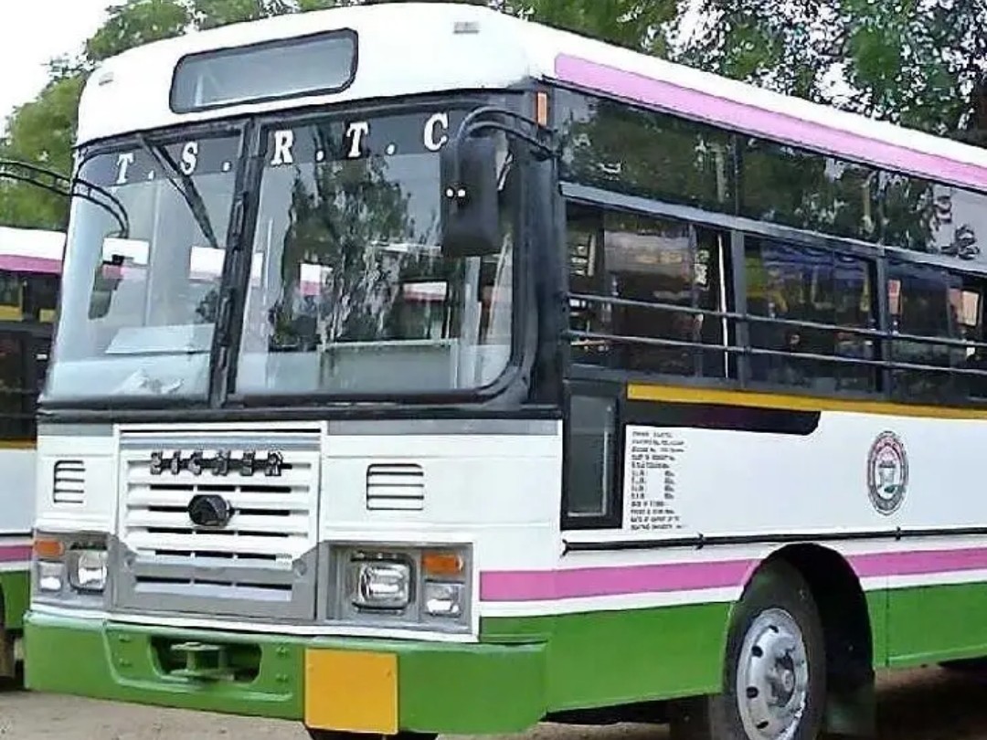 ఆర్టీసీ బస్సుల కోసం ప్రజల విజ్ఞప్తి