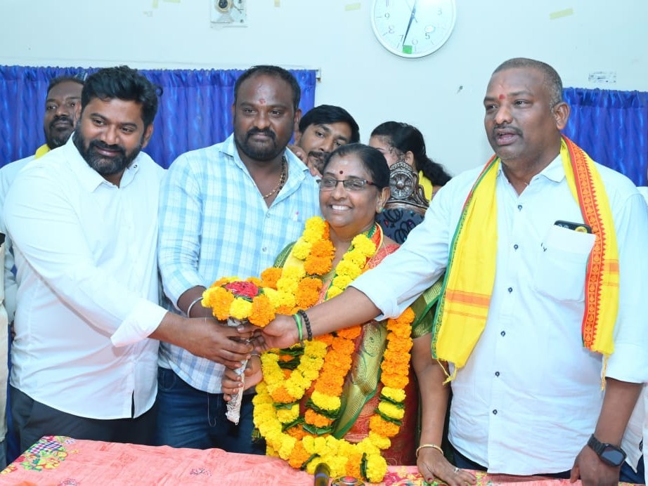 మున్సిపల్ చైర్ పర్సన్‌గా ఉమా మహేశ్వరి ఎన్నిక