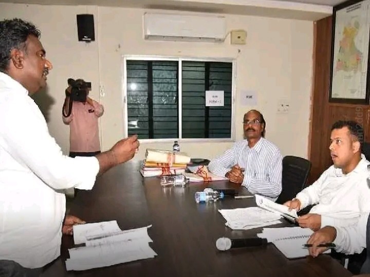 ఇండో సోల్‌కు భూములిచ్చిన రైతులతో కలెక్టర్ సమావేశం