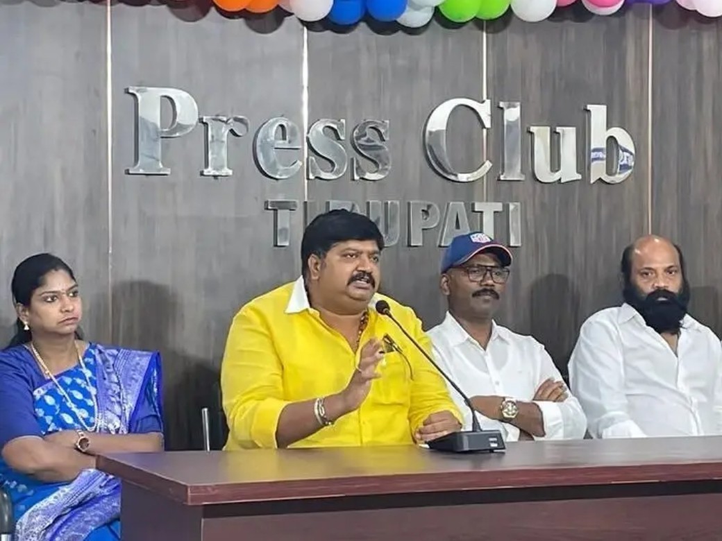 YCP నీచ రాజకీయాలకు పాల్పడుతోంది: MLA