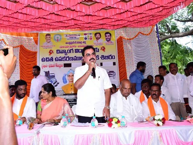 దివ్యాంగులకు అండగా ఉంటాం: ఎమ్మెల్యే