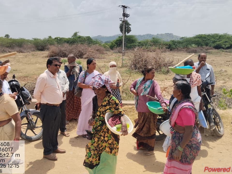 ‘ఉపాధి శ్రామికులు ఈ కేవైసీ చేయించుకోవాలి’