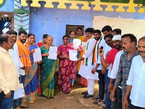 ఓట్ చోరీకి వ్యతిరేకంగా సంతకాల సేకరణ