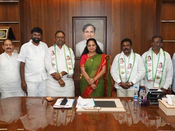 కవిత సమక్షంలో జాగృతిలో చేరికలు