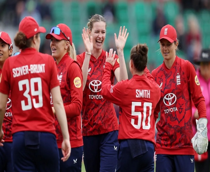 ODI WC: బంగ్లాదేశ్‌ను ఆలౌట్ చేసిన ఇంగ్లండ్