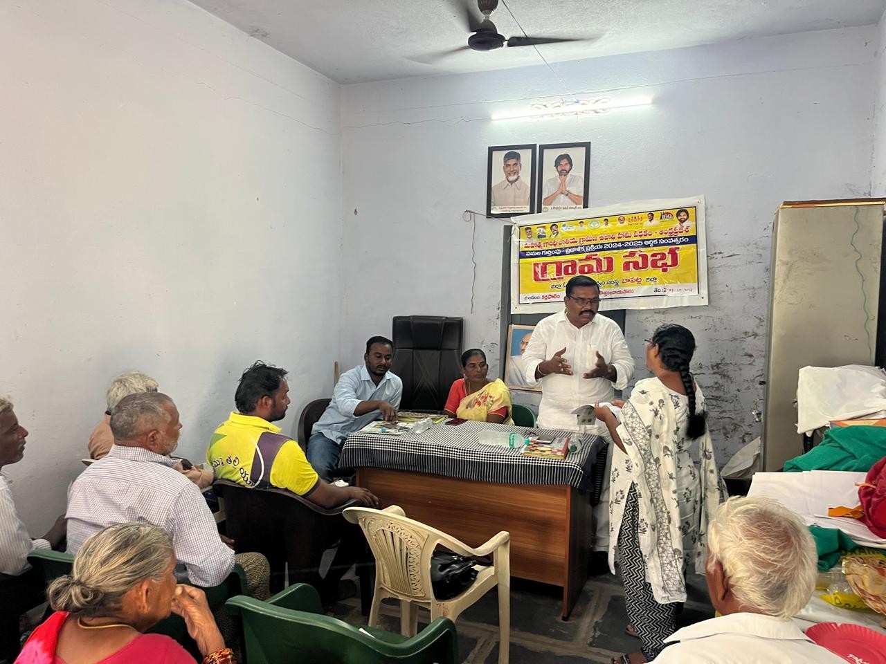‘జలజీవన్ మిషన్‌లో అధికారుల నిర్లక్ష్యంపై ఎంపీటీసీ ఫైర్