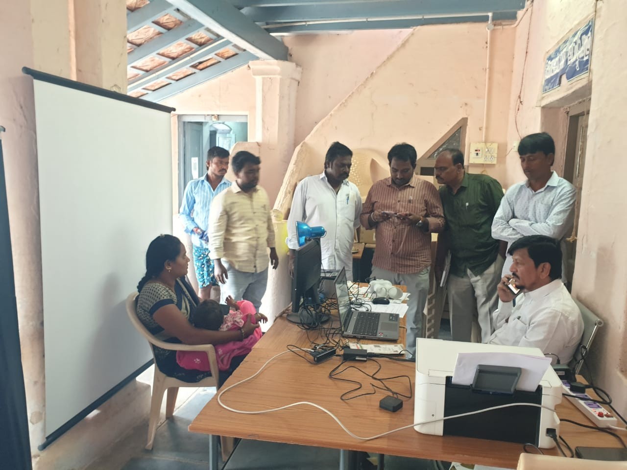గుత్తిలో నూతన ఆధార్ కేంద్రం ప్రారంభం