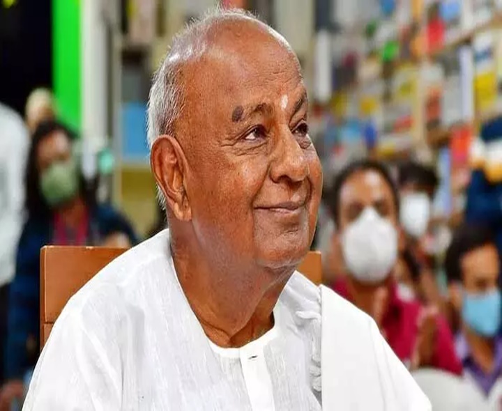ఆసుపత్రిలో చేరిన మాజీ ప్రధాని