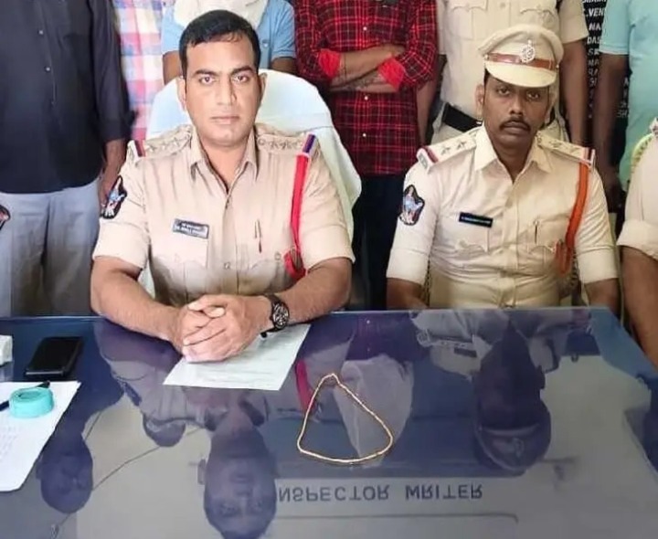 ఒంగోలులో సెల్ ఫోన్ చోరీలు చేస్తున్న వ్యక్తి అరెస్ట్