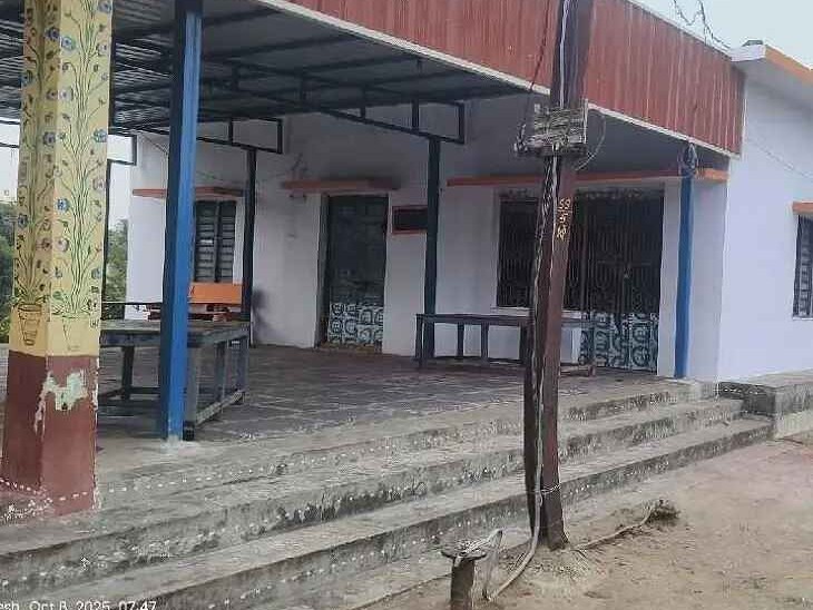 ప్రమాదకరంగా మారిన విద్యుత్ తీగలు