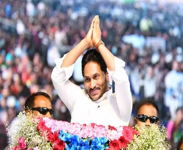 జగన్ పర్యటనపై వెనక్కి తగ్గేది లేదు: వైసీపీ