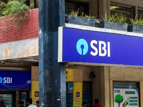 SBI బ్యాంక్ లో అగ్నిప్రమాదం