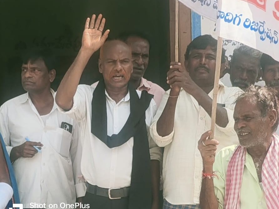 ‘పొన్నం ప్రభాకర్ చేసిన వాక్యాలు వెనక్కి తీసుకోవాలి’