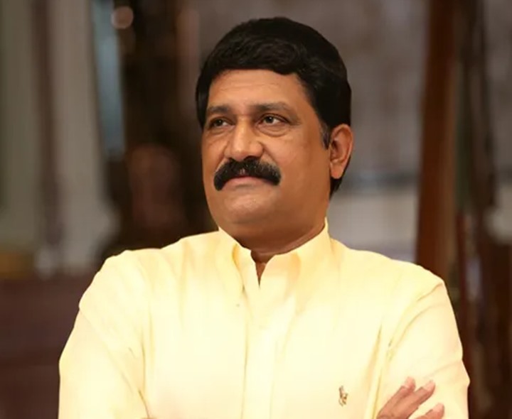 జగన్ వారాంతపు రాజకీయాలు చేస్తున్నారు: గంటా