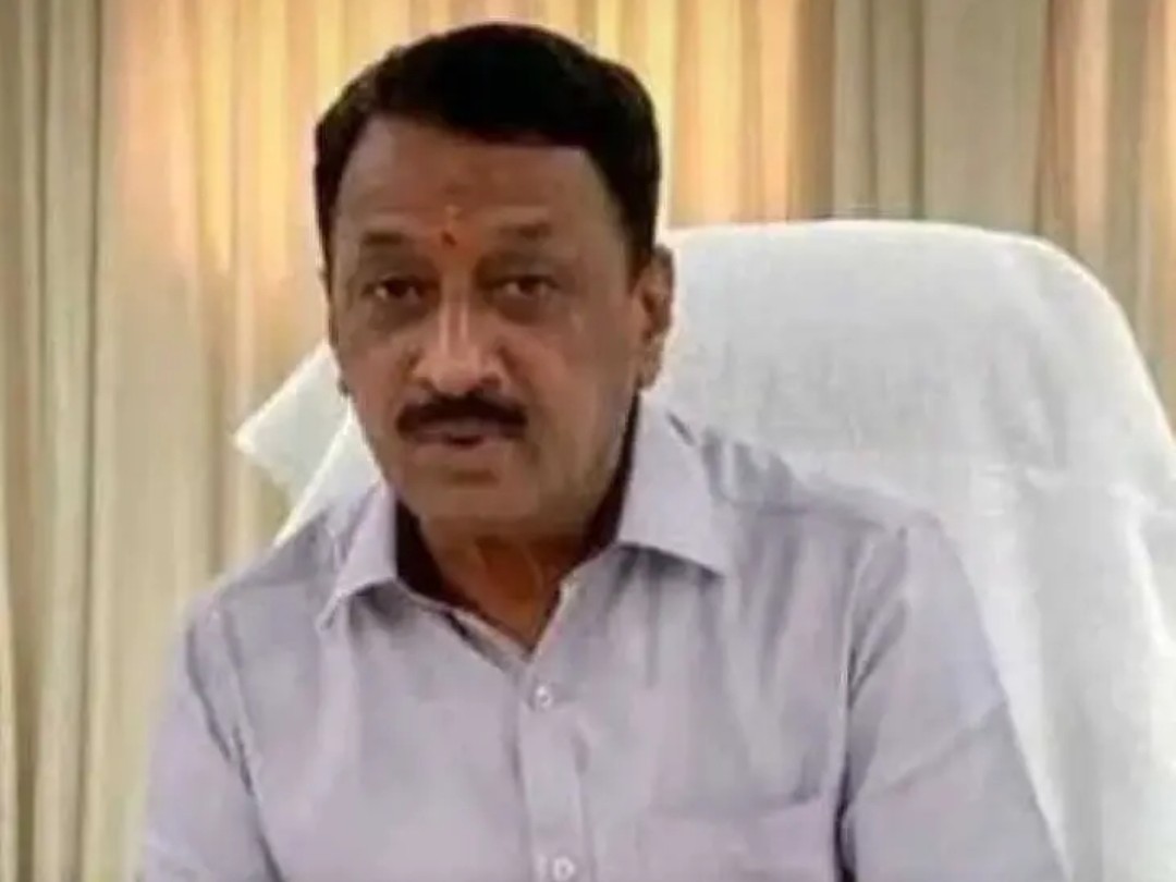 చిత్తూరు పోలీస్ కస్టడీకి పూర్వ ఆర్డీవో