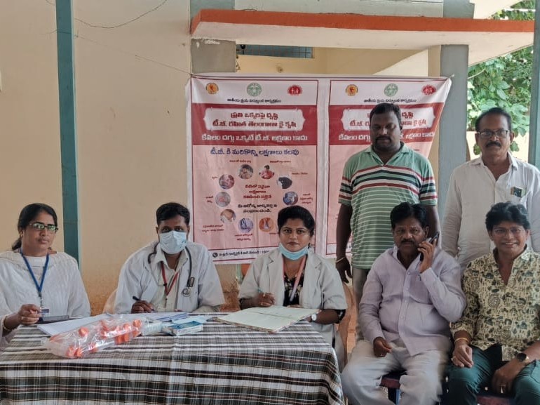 గ్రామపంచాయతీ కార్యాలయంలో ఉచిత వైద్య శిబిరం