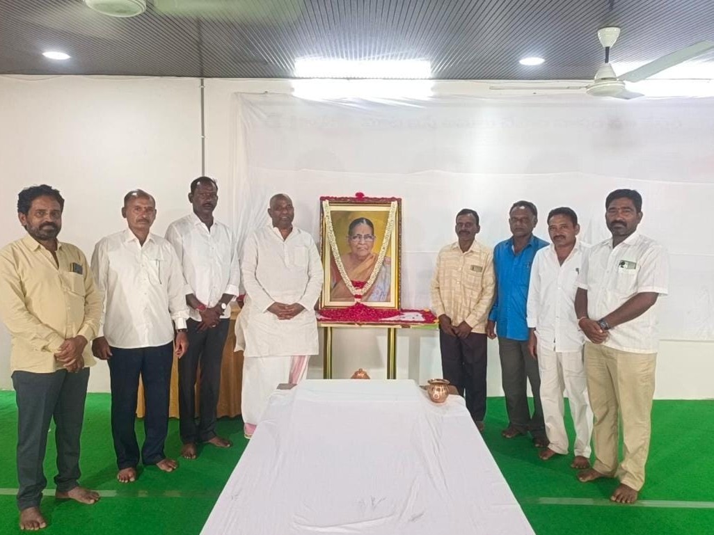 ఎమ్మెల్యేను పరామర్శించిన కాంగ్రెస్ నాయకులు
