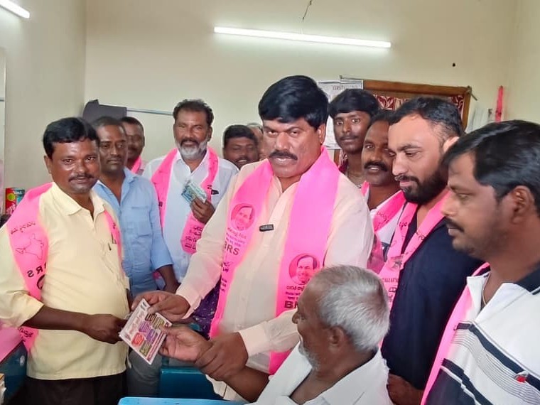 స్థానిక ఎన్నికల్లో BRS అభ్యర్థులను గెలిపించాలి: పెద్ది