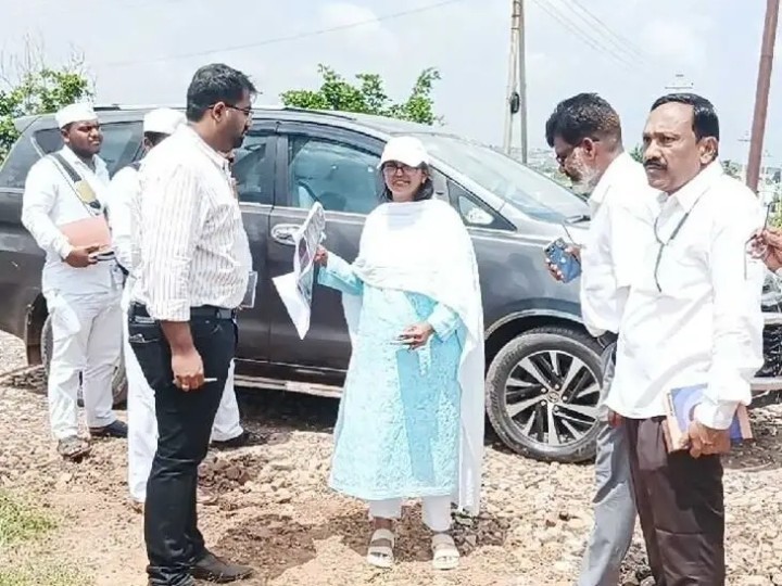 ‘ప్రధాని మోదీ పర్యటన ఏర్పాట్లు పరిశీలించిన కలెక్టర్’