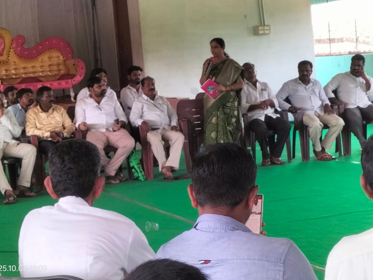 ‘కాంగ్రెస్ ప్రజలను మోసం చేస్తున్న తీరును వివరించాలి’