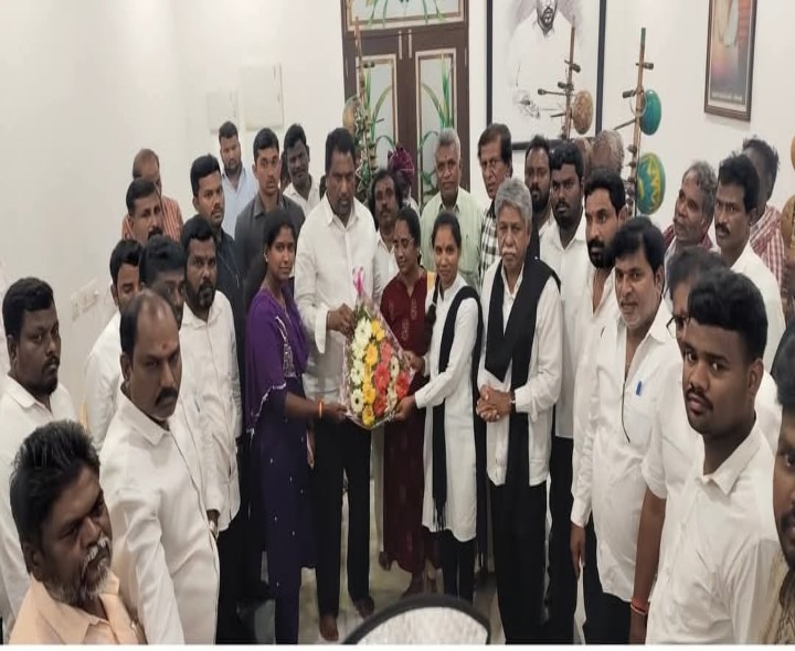 మంత్రిని కలిసిన కోదాడ MRPS ఇన్‌ఛార్జ్ ఏపూరీ రాజు