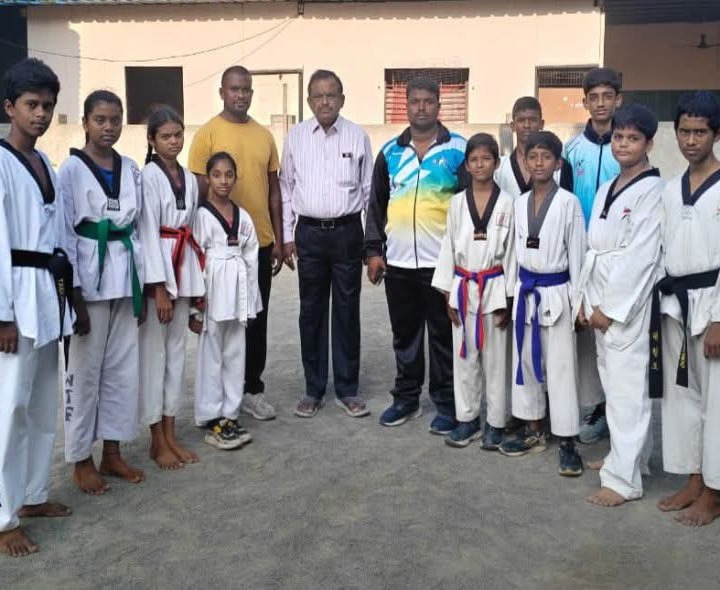 తైక్వాండో పోటీల్లో తాడిపత్రి క్రీడాకారుల ప్రతిభ