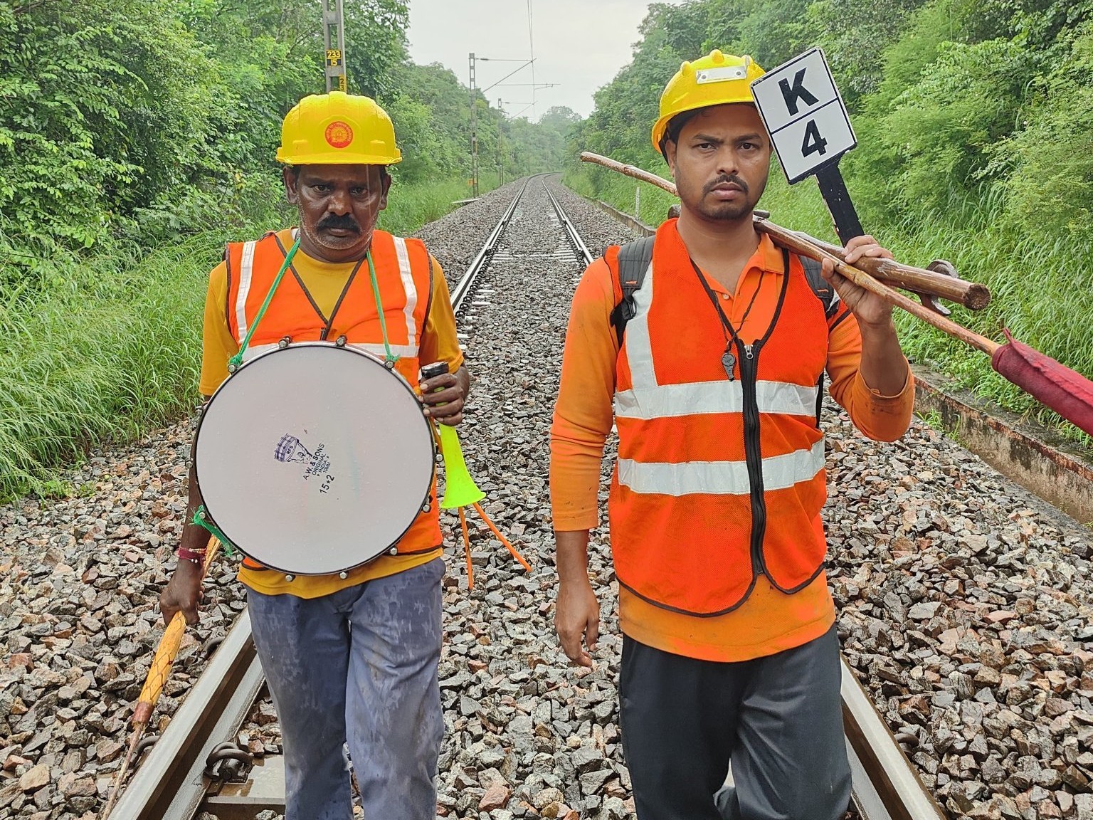 రెండు గంటల పాటు జరిగిన రైల్వే సేఫ్టీ చెకింగ్