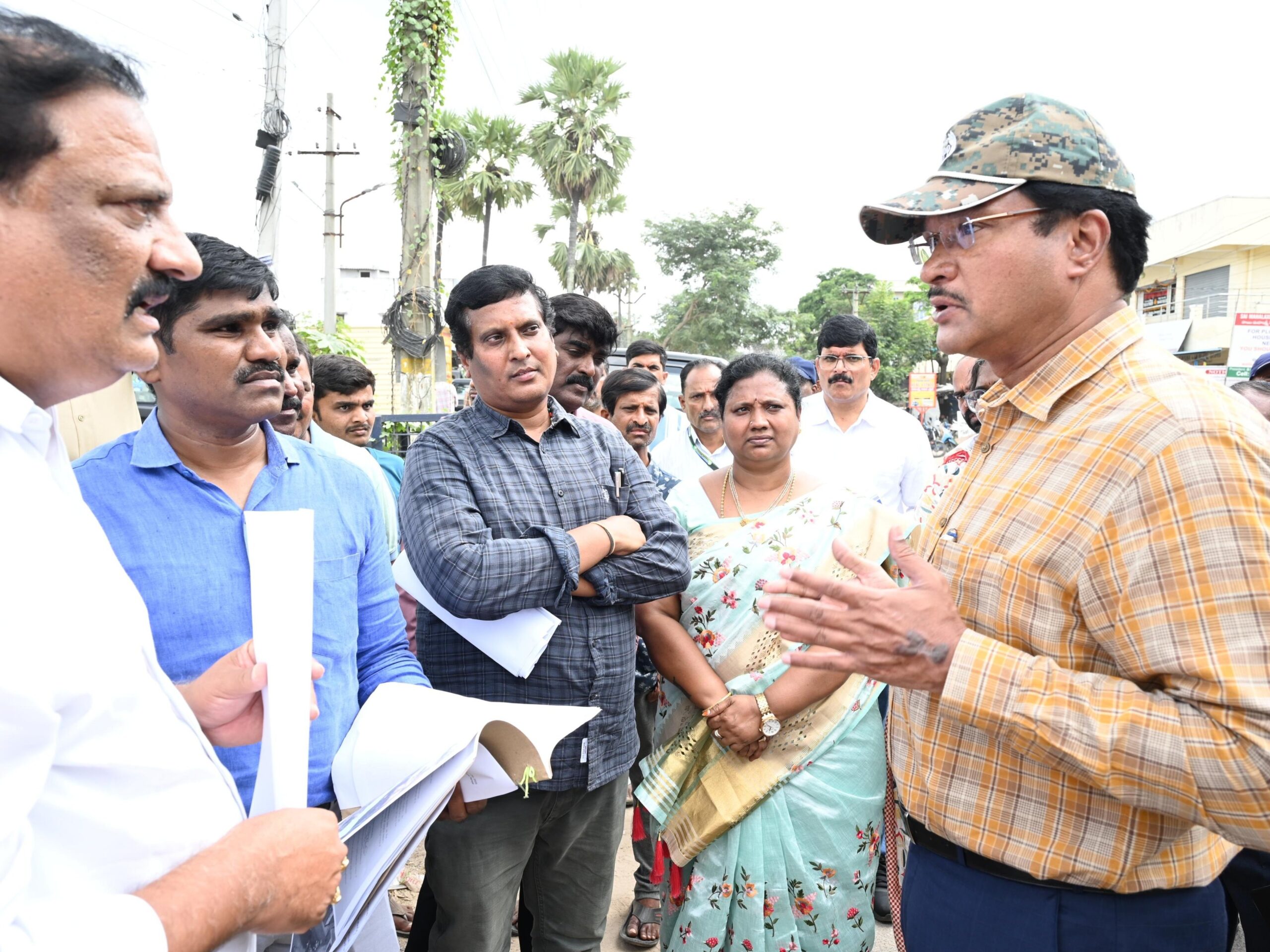 ప్రజావాణి ఫిర్యాదులపై క్షేత్రస్థాయి పర్యటన