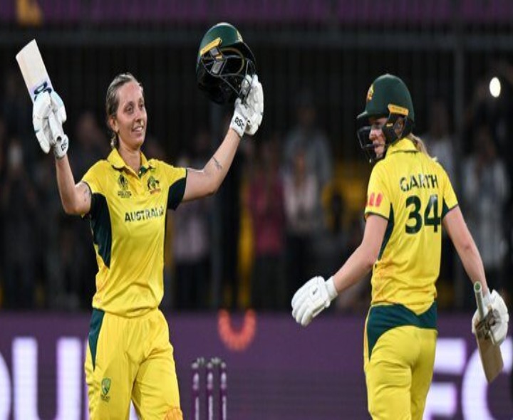 ODI WC: తక్కువ స్కోరుకే పరిమితమైన ఆస్ట్రేలియా