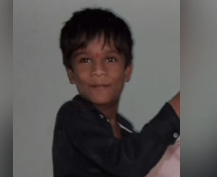 పిడుగుపాటుకు బాలుడి మృతి
