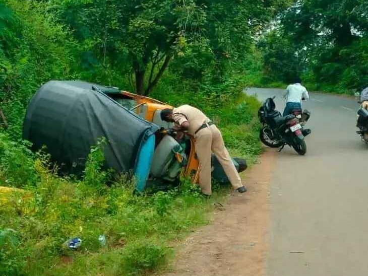 ఆటోను ఢీకొట్టిన కారు.. నలుగురికి గాయాలు