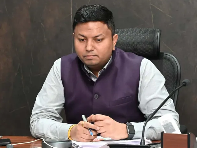 సంక్షేమ హాస్టళ్లలో పరిశుభ్రతపై కలెక్టర్ దృష్టి