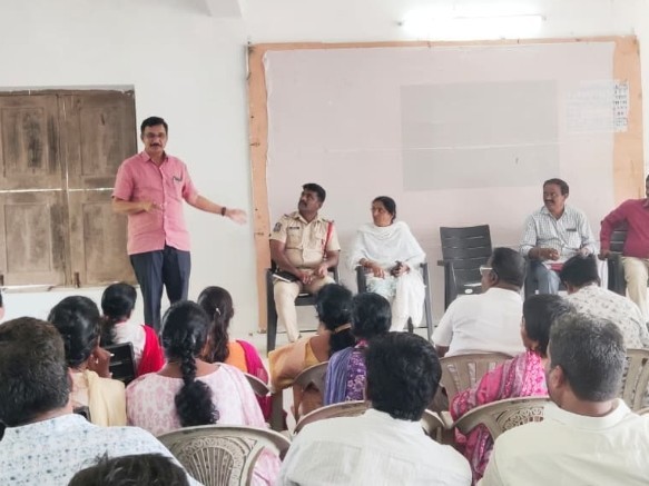 ఎన్నికల అధికారులకు స్పెషల్ శిక్షణ
