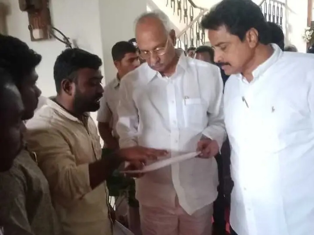PAC ఛైర్మన్‌కు విద్యార్థి సంఘాల విన్నపం