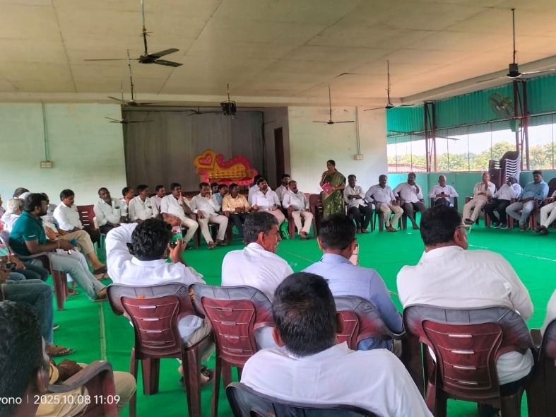 ‘స్థానిక సంస్థల ఎన్నికలలో కాంగ్రెస్ పార్టీకి తగిన బుద్ధి చెప్పాలి’