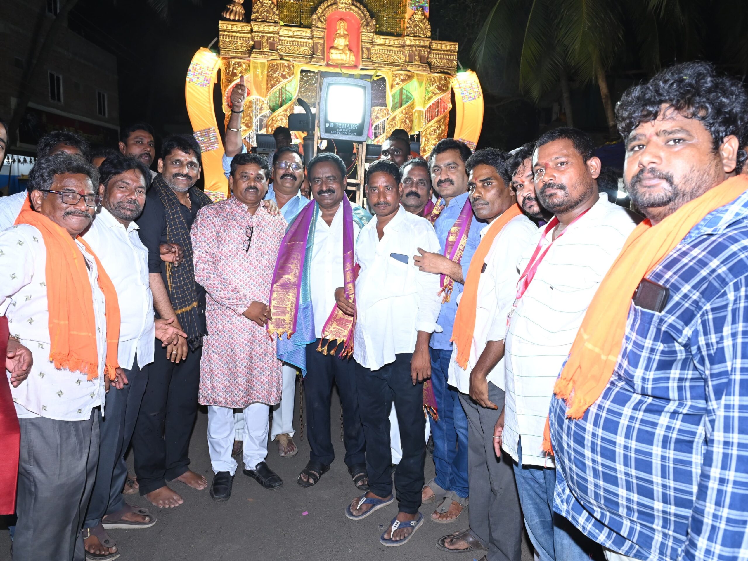 వైభవంగా విజయ బేతాళ స్వామి తీర్థ మహోత్సవం