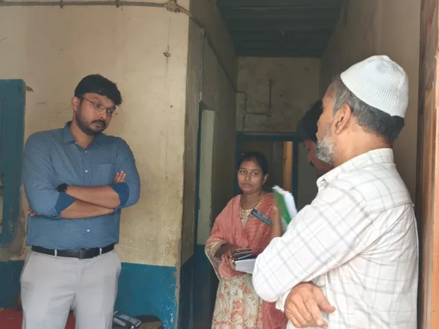 చౌకధర దుకాణం ఆకస్మిక తనిఖీ చేసిన: జేసి