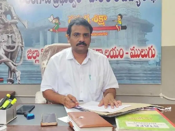 ప్రభుత్వ పాఠశాలకు సెలవులు ప్రకటించిన: DEO