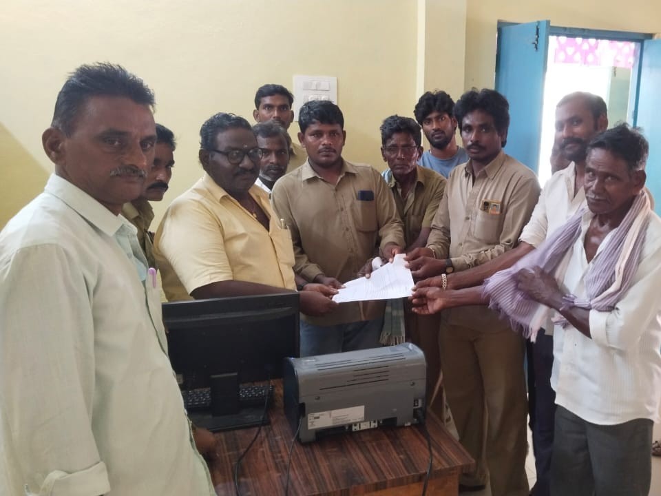 ‘ఆటో వర్కర్ సమస్యలు వెంటనే పరిష్కరించాలి’
