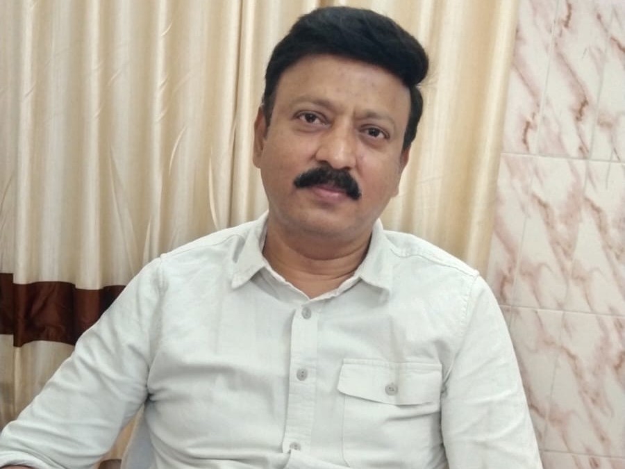 మున్సిపల్ మేనేజర్‌కు కమిషనర్‌గా పదోన్నతి